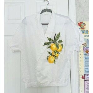 NWOT Valleyouth Linen Cotton Women’s Top Embroidered White Small
